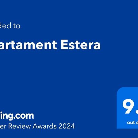 オラデアApartament Esteraアパートメント エクステリア 写真